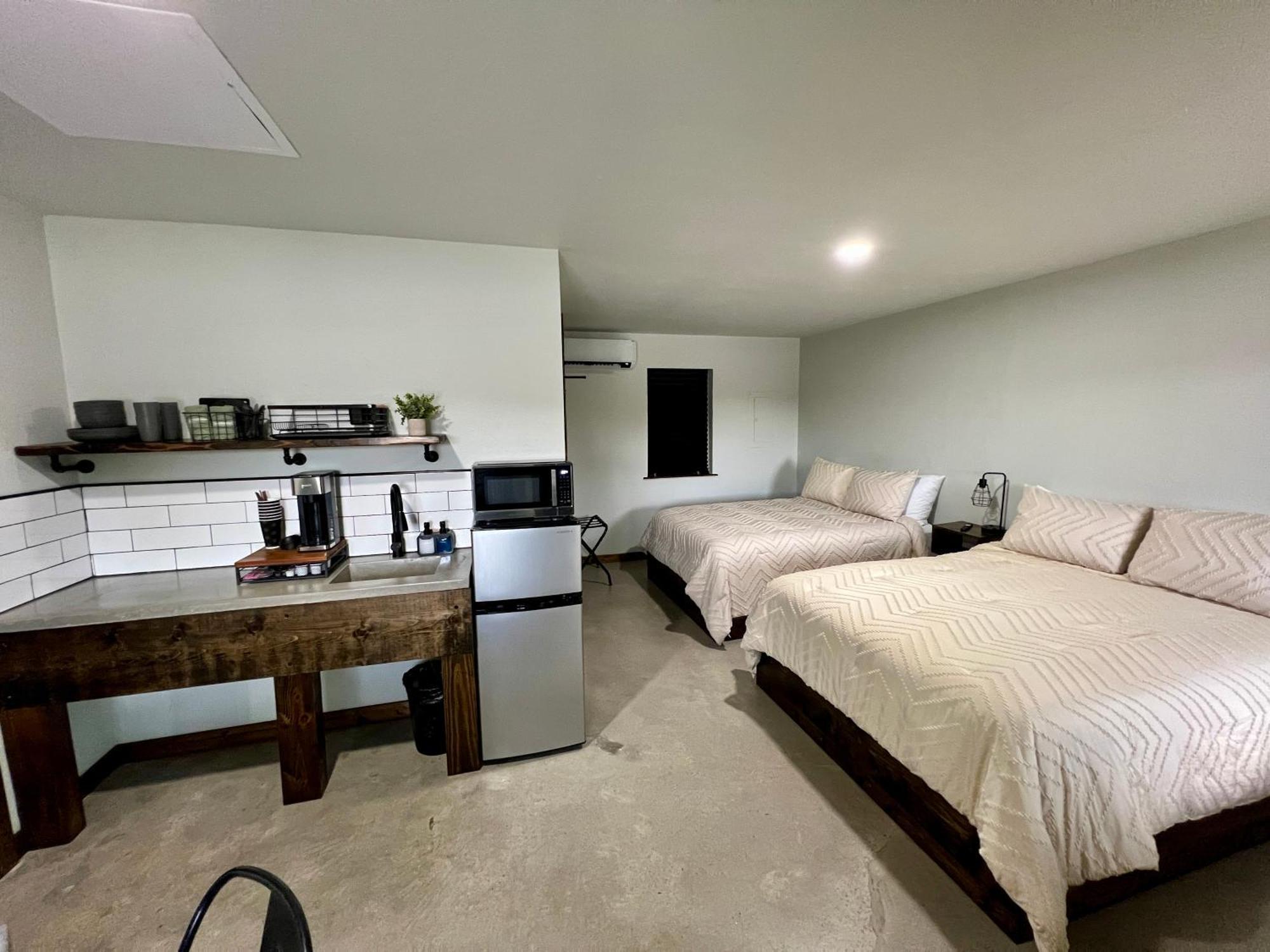 Cookson The Rocky Retreat汽车旅馆 外观 照片